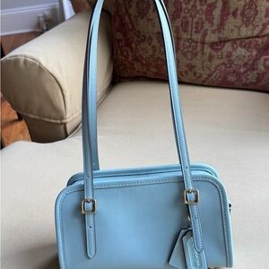 Coach Swing Zip 20 Light Blue in new condition